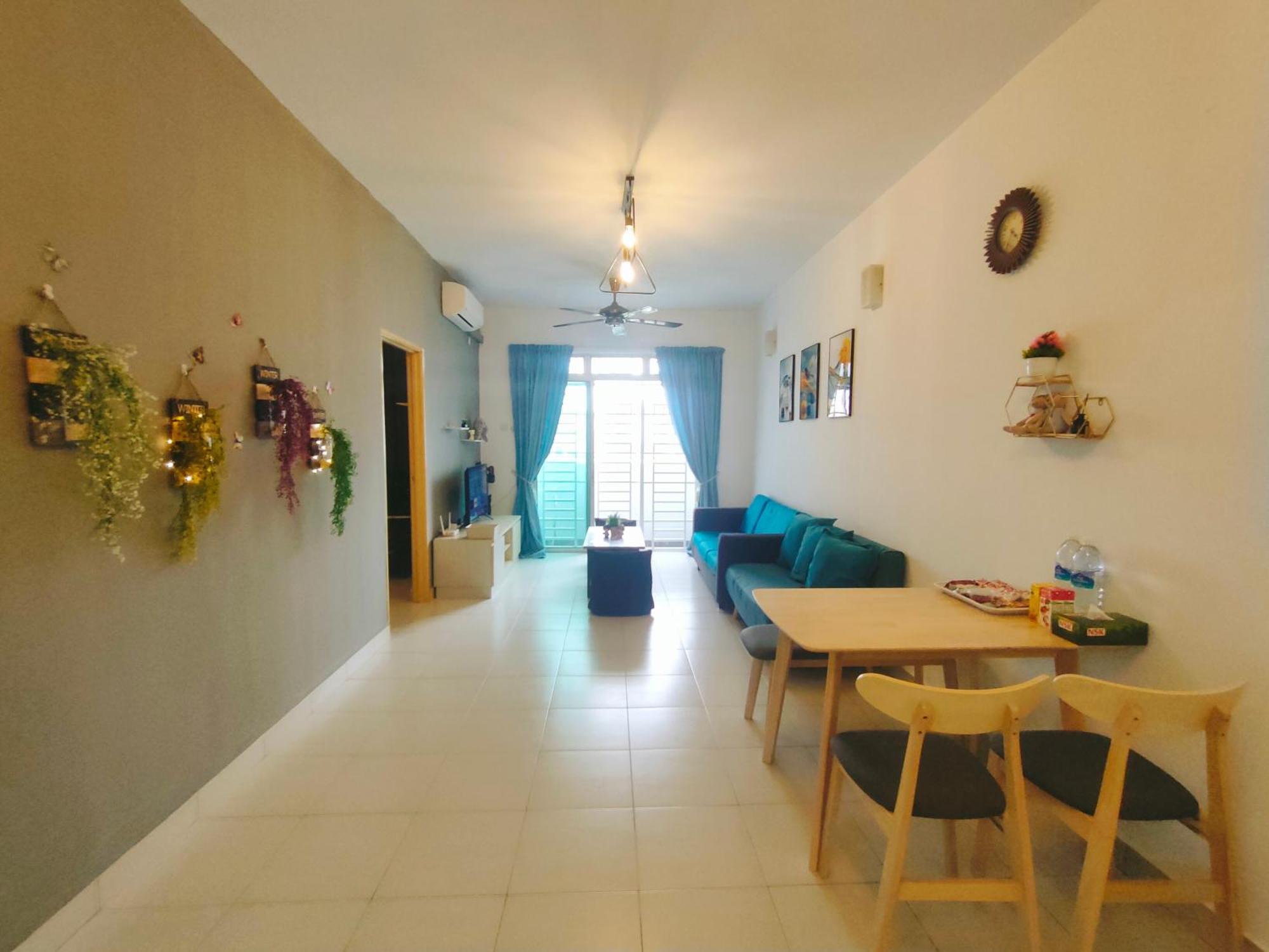Maison Inn-jb Tebrau Staycation Walk Within 8 Mins To Ikea Toppen & Aeon Mall *