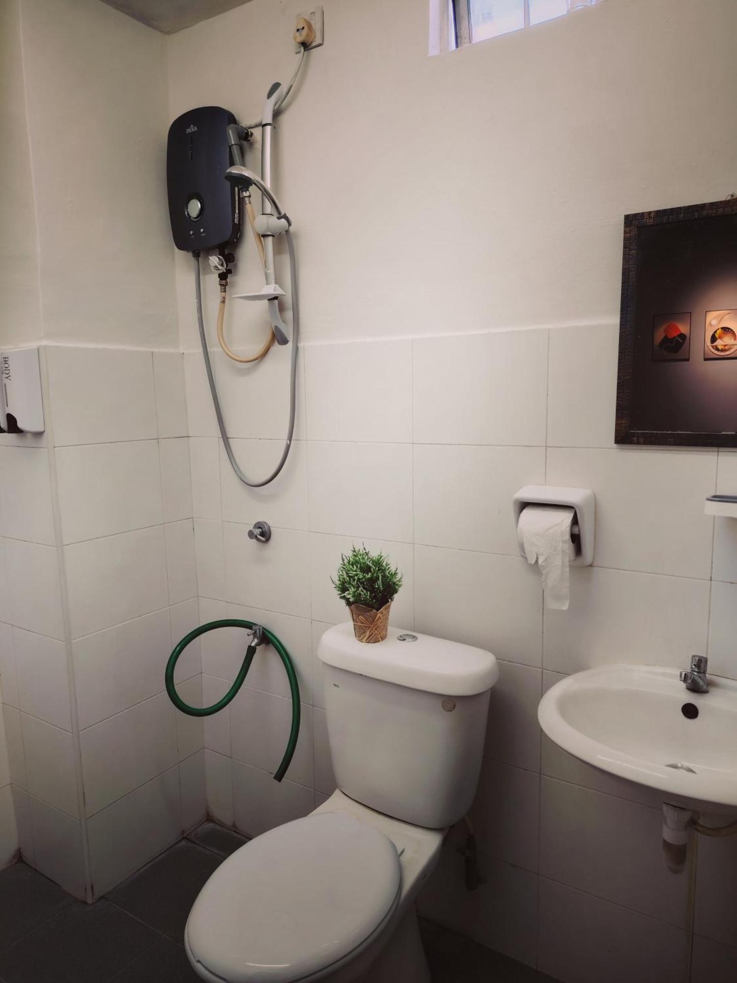 Maison Inn-jb Tebrau Staycation Walk Within 8 Mins To Ikea Toppen & Aeon Mall Apartment