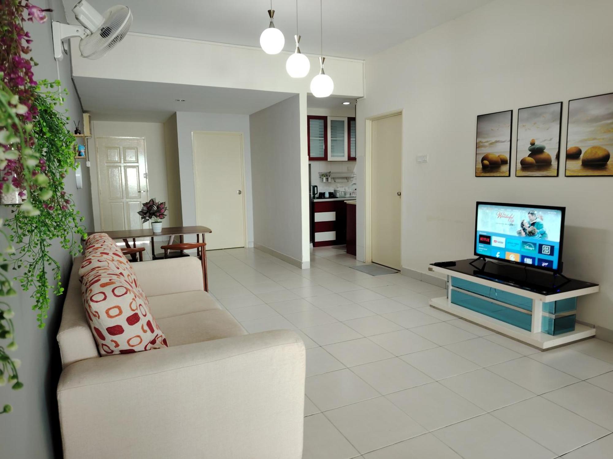 Maison Inn-jb Tebrau Staycation Walk Within 8 Mins To Ikea Toppen & Aeon Mall Apartment *