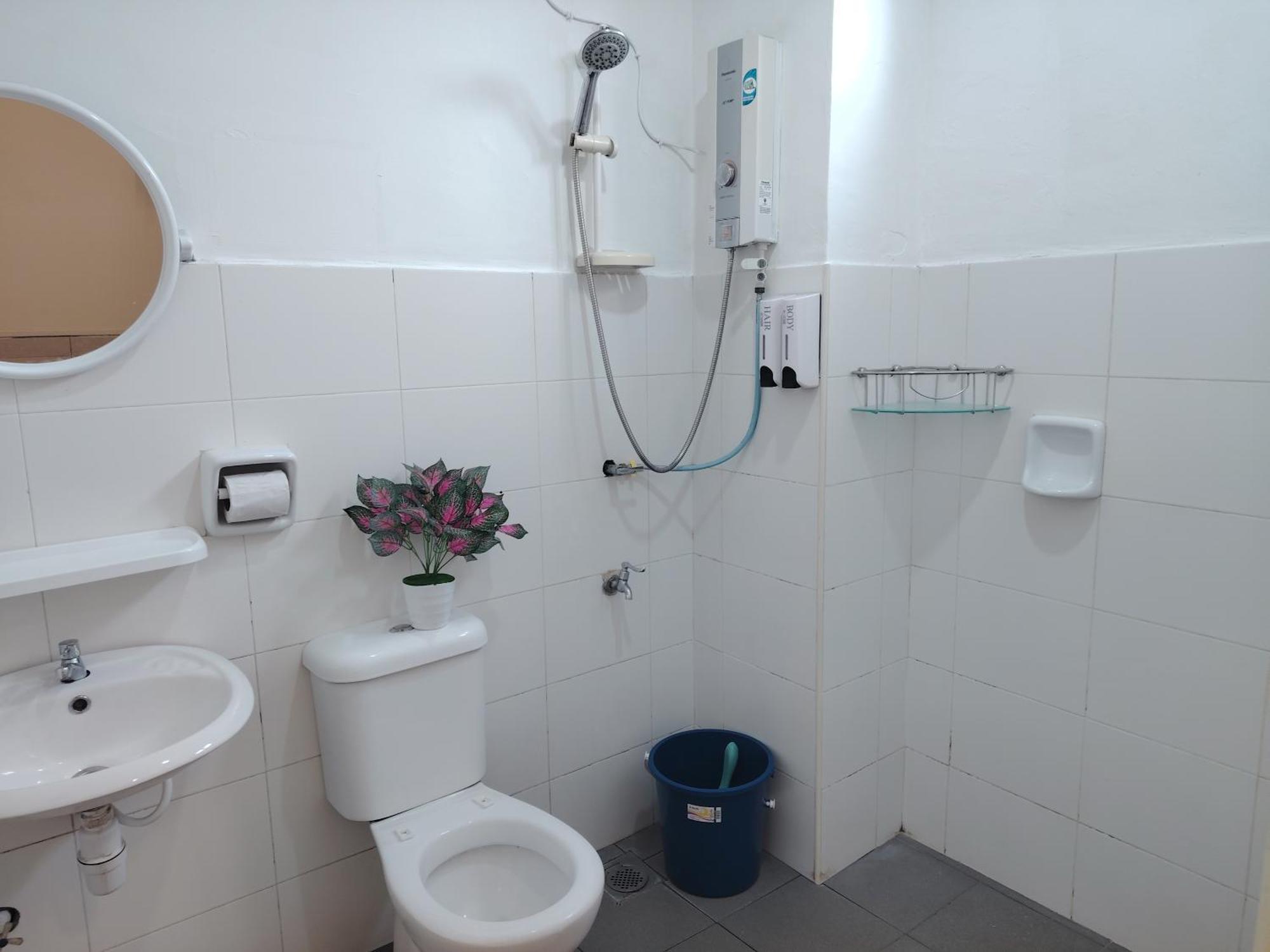 Maison Inn-jb Tebrau Staycation Walk Within 8 Mins To Ikea Toppen & Aeon Mall Apartment