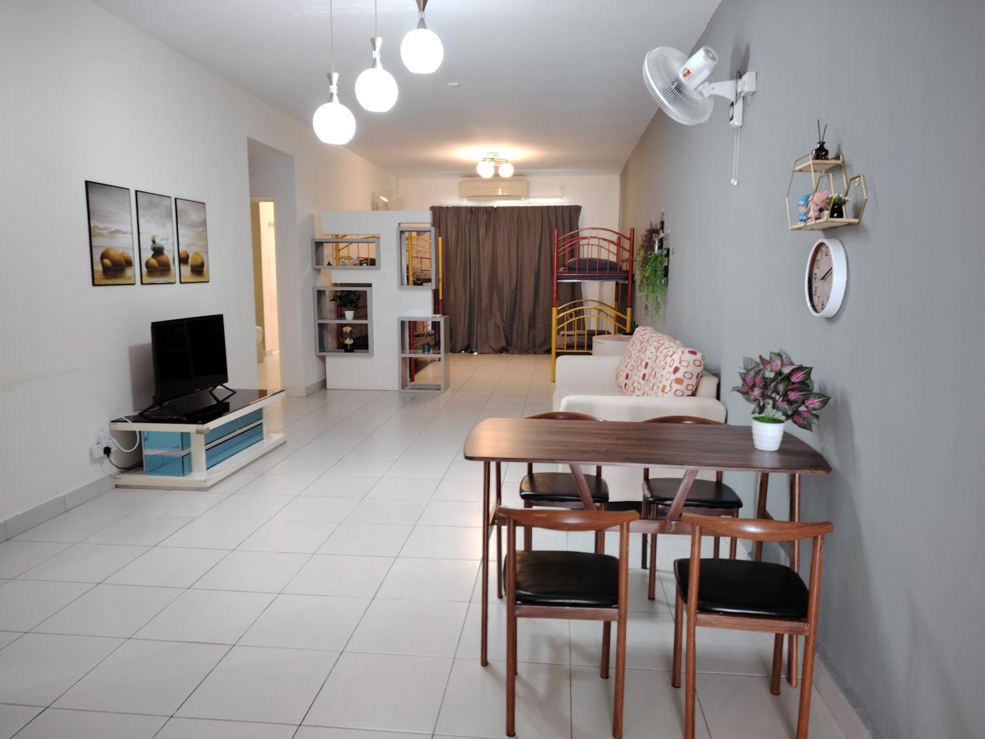Maison Inn-jb Tebrau Staycation Walk Within 8 Mins To Ikea Toppen & Aeon Mall Johor Bahru