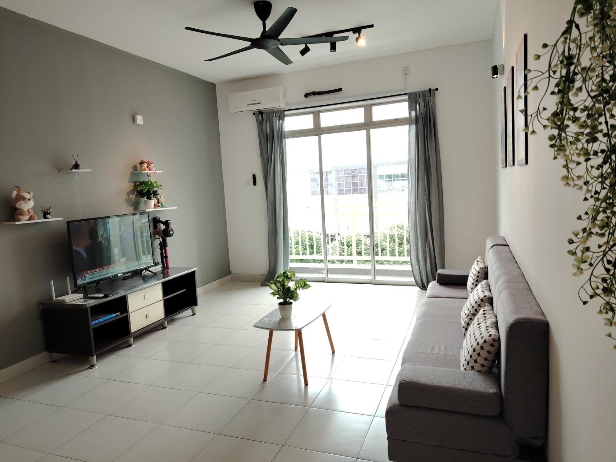 Maison Inn-jb Tebrau Staycation Walk Within 8 Mins To Ikea Toppen & Aeon Mall Apartment *